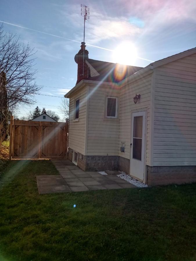Toronto Furnished Living- Niagara Falls Exterior photo